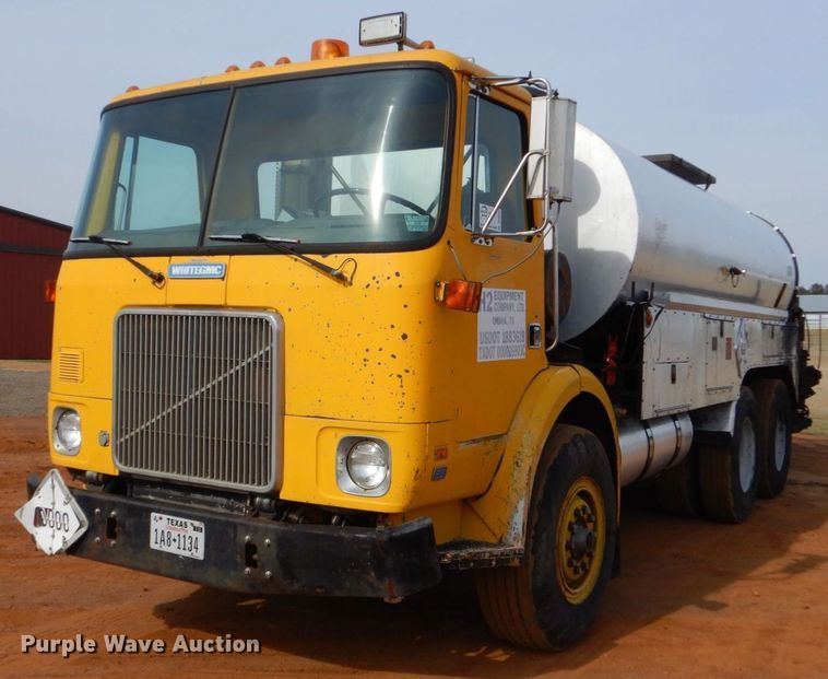 image for item DP8589 1988 White GMC WX  oil distributor truck