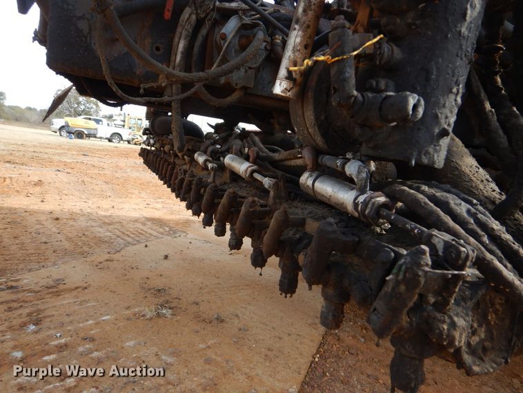 image for item DP8589 1988 White GMC WX  oil distributor truck