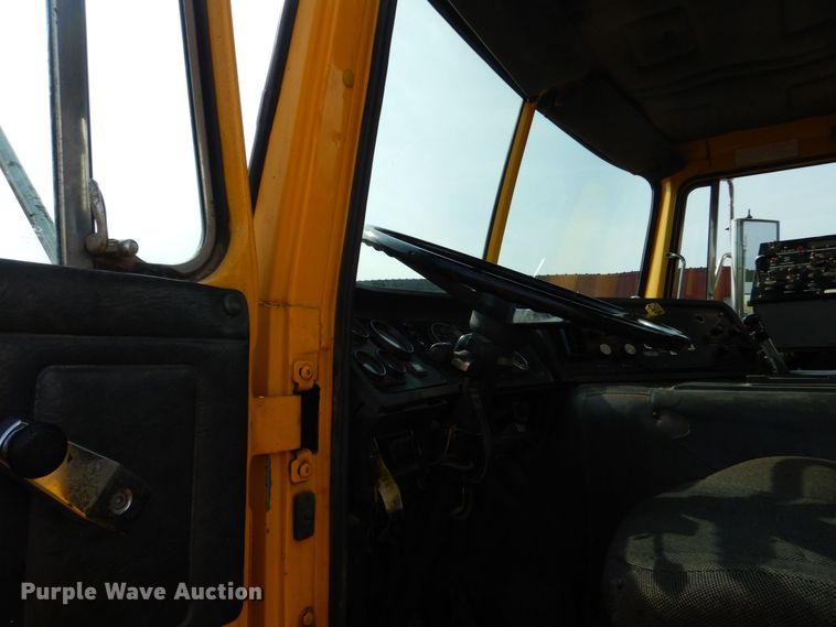 image for item DP8589 1988 White GMC WX  oil distributor truck