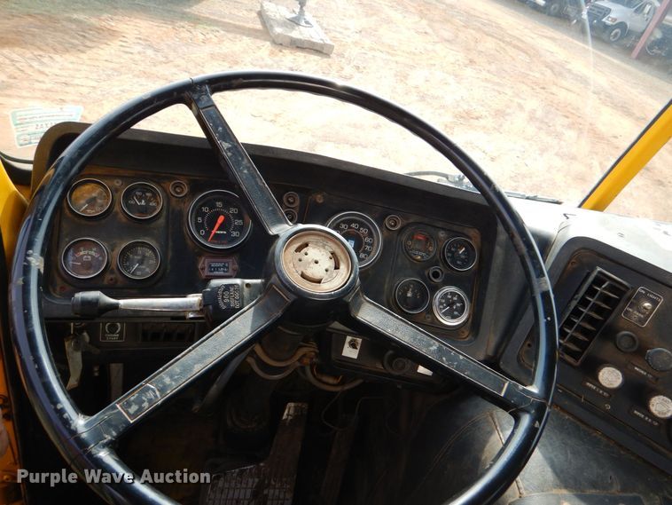 image for item DP8589 1988 White GMC WX  oil distributor truck