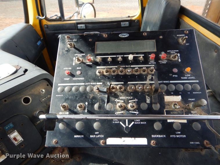 image for item DP8589 1988 White GMC WX  oil distributor truck