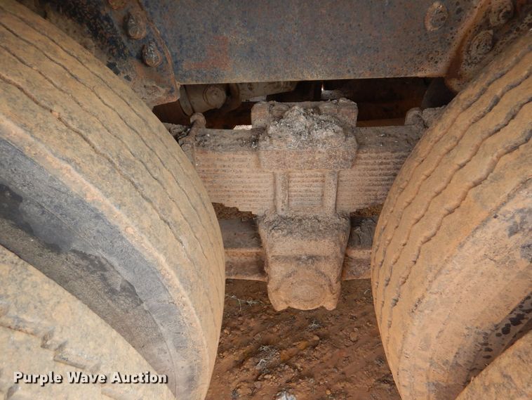 image for item DP8589 1988 White GMC WX  oil distributor truck