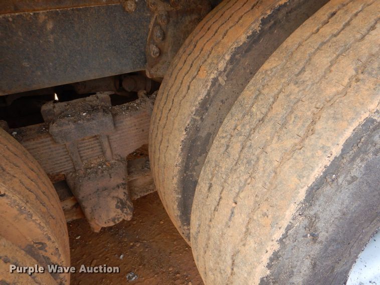 image for item DP8589 1988 White GMC WX  oil distributor truck