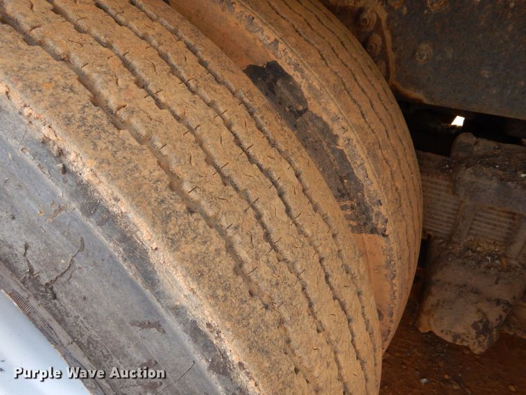 image for item DP8589 1988 White GMC WX  oil distributor truck