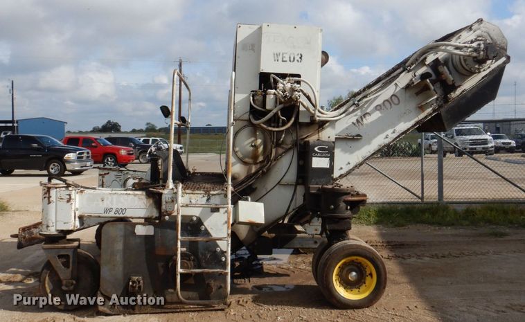 image for item DQ1875 Carlson WP-800  windrow elevator