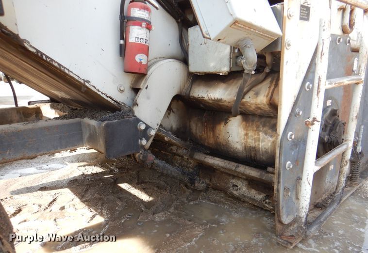 image for item DQ1875 Carlson WP-800  windrow elevator