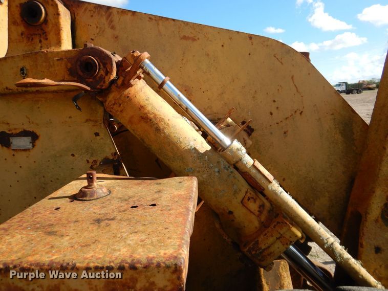 image for item DQ1876 1980 Caterpillar 930  wheel loader