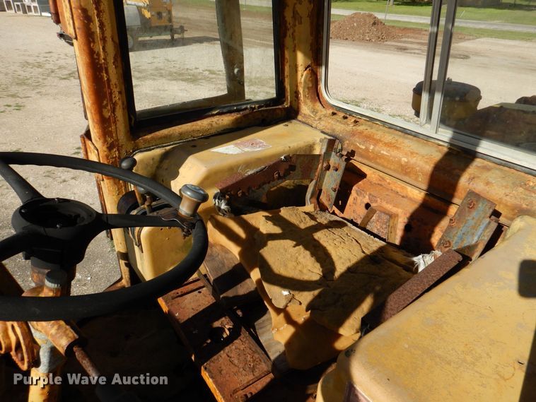 image for item DQ1876 1980 Caterpillar 930  wheel loader