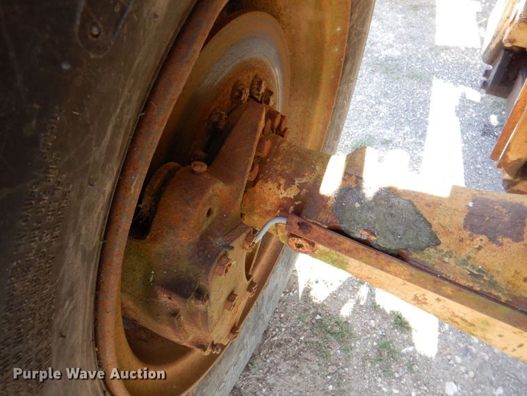 image for item DQ1876 1980 Caterpillar 930  wheel loader