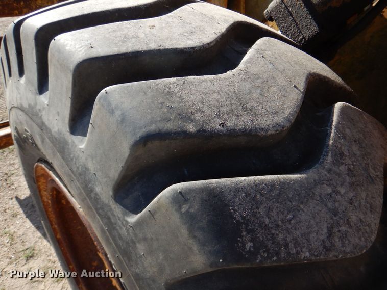 image for item DQ1876 1980 Caterpillar 930  wheel loader