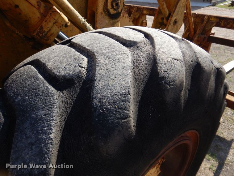 image for item DQ1876 1980 Caterpillar 930  wheel loader