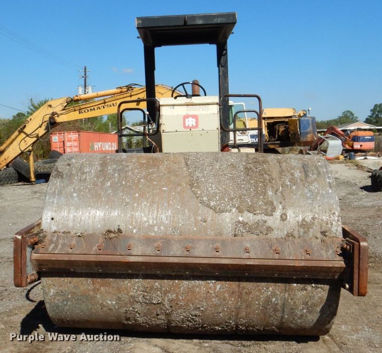 image for item DQ1879 1992 Ingersoll Rand SD-100D  single drum roller