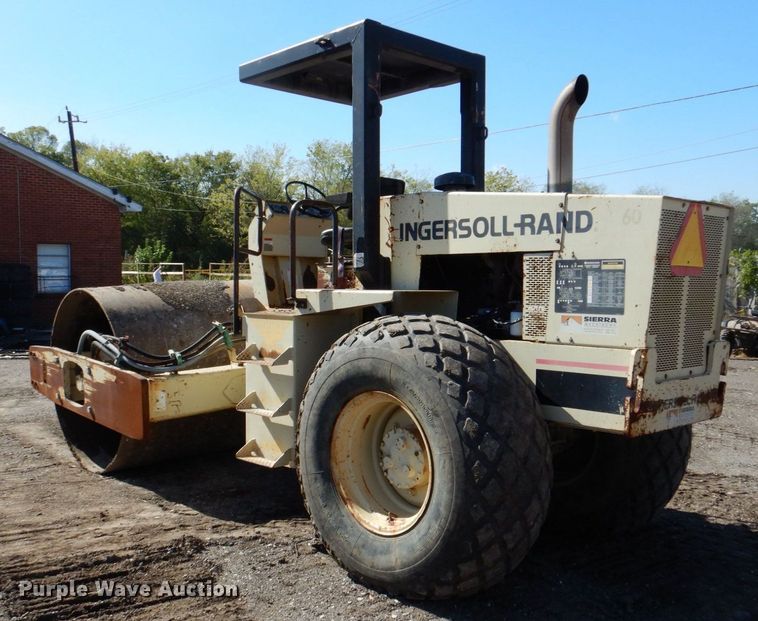 image for item DQ1879 1992 Ingersoll Rand SD-100D  single drum roller