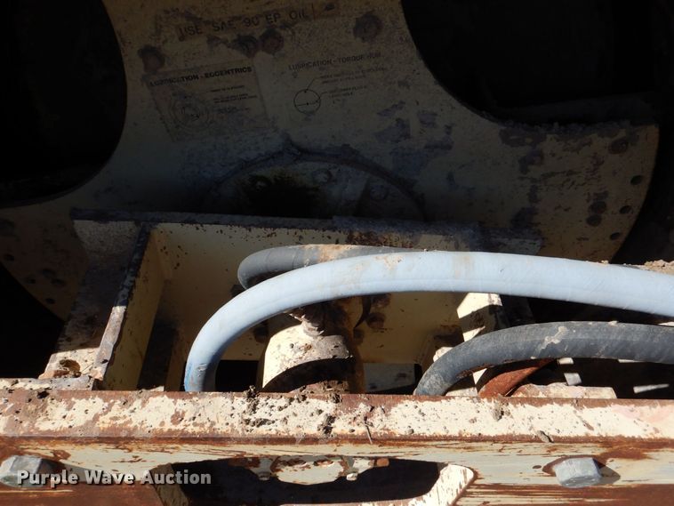 image for item DQ1879 1992 Ingersoll Rand SD-100D  single drum roller