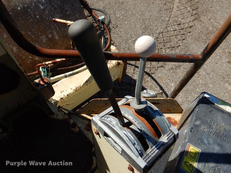 image for item DQ1879 1992 Ingersoll Rand SD-100D  single drum roller