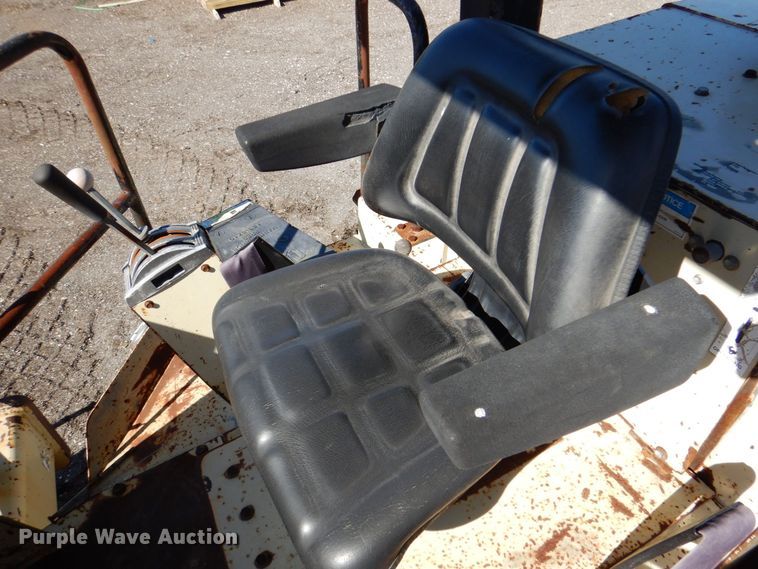 image for item DQ1879 1992 Ingersoll Rand SD-100D  single drum roller