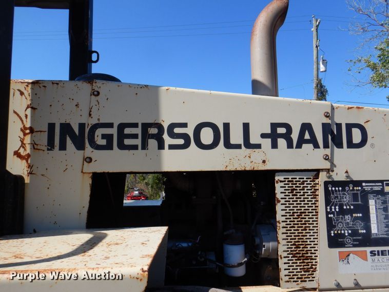 image for item DQ1879 1992 Ingersoll Rand SD-100D  single drum roller