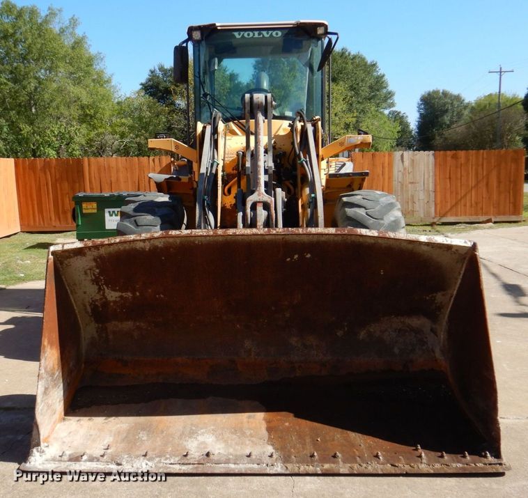 image for item DQ1880 2007 Volvo L90F  wheel loader