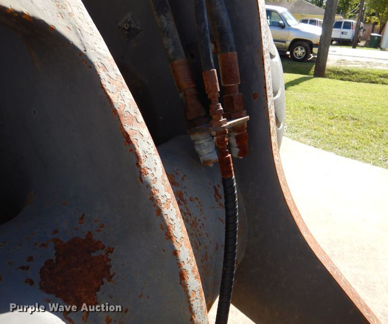 image for item DQ1880 2007 Volvo L90F  wheel loader