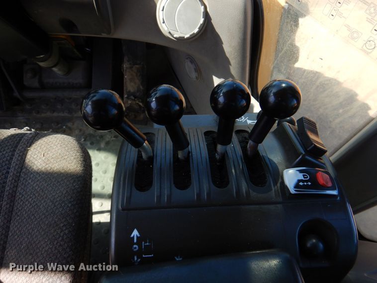 image for item DQ1880 2007 Volvo L90F  wheel loader