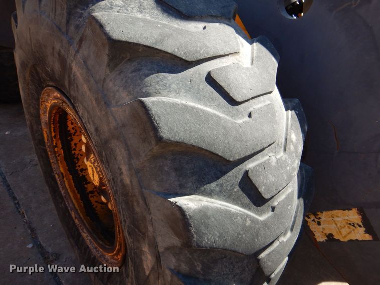 image for item DQ1880 2007 Volvo L90F  wheel loader