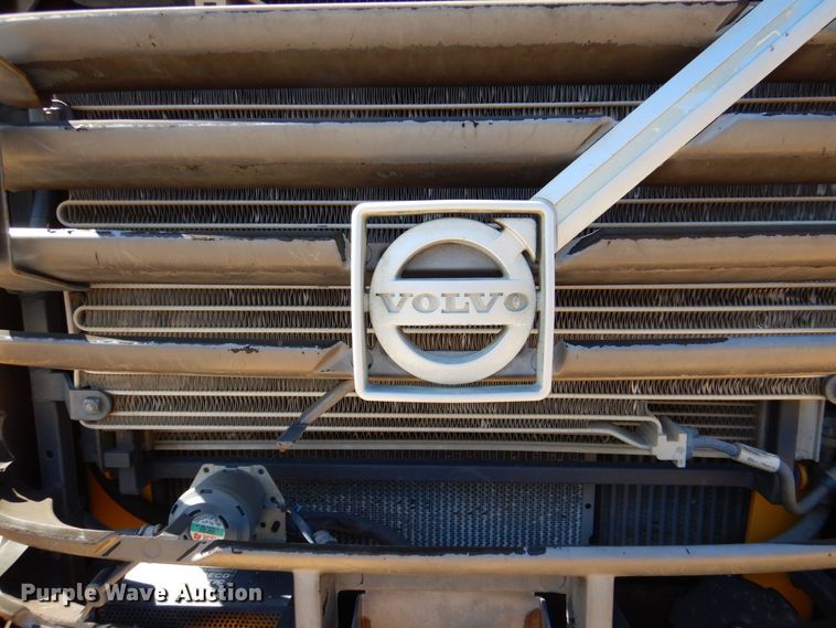 image for item DQ1880 2007 Volvo L90F  wheel loader