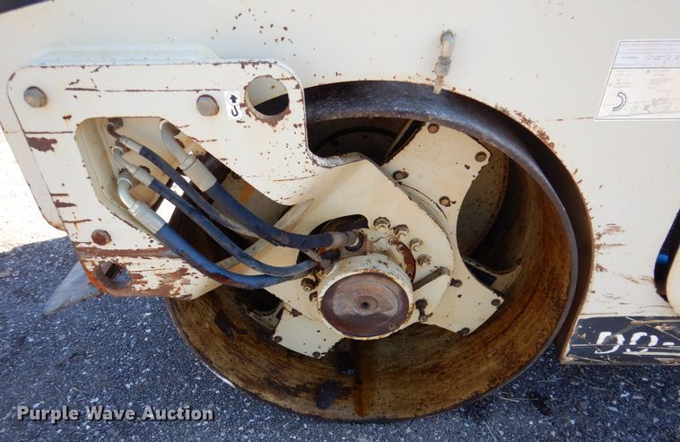image for item DQ1881 2004 Ingersoll Rand DD-70HF  double drum roller