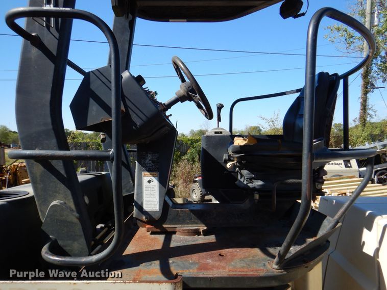 image for item DQ1881 2004 Ingersoll Rand DD-70HF  double drum roller