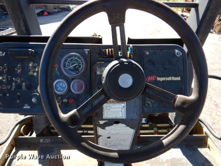 image for item DQ1881 2004 Ingersoll Rand DD-70HF  double drum roller