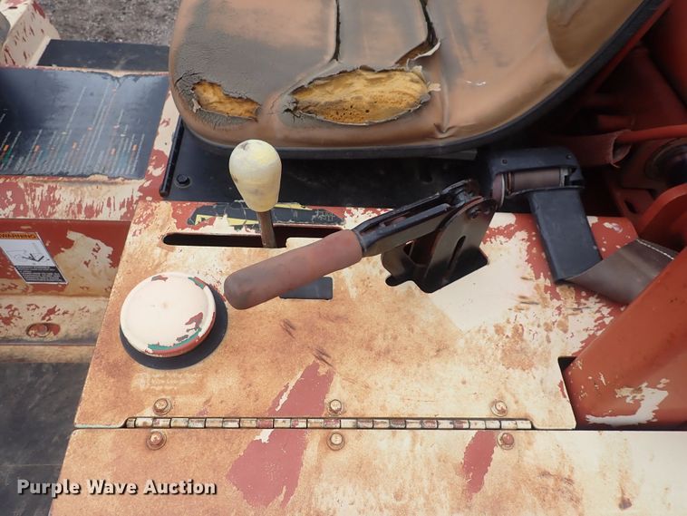 image for item DQ4885 2006 Ditch Witch RT40  trencher