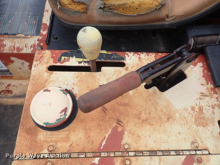 image for item DQ4885 2006 Ditch Witch RT40  trencher