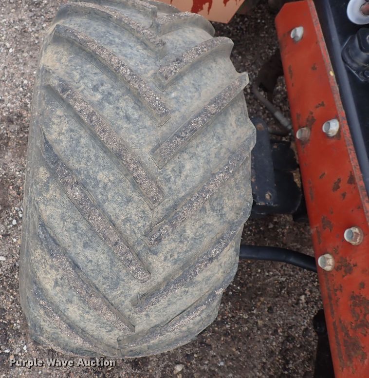 image for item DQ4885 2006 Ditch Witch RT40  trencher