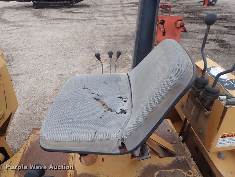 image for item DQ4886 1997 Case 360  trencher