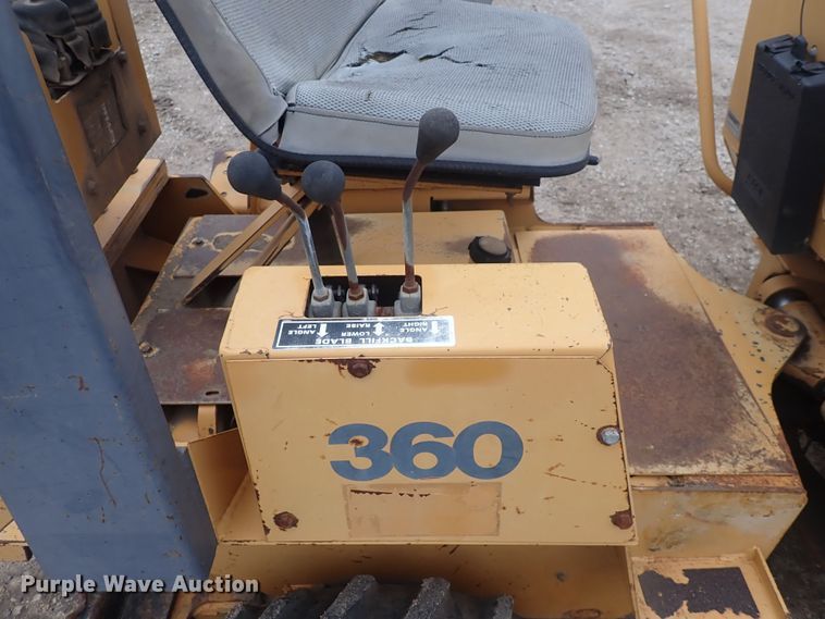 image for item DQ4886 1997 Case 360  trencher