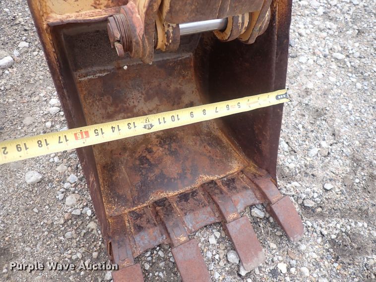 image for item DQ4886 1997 Case 360  trencher