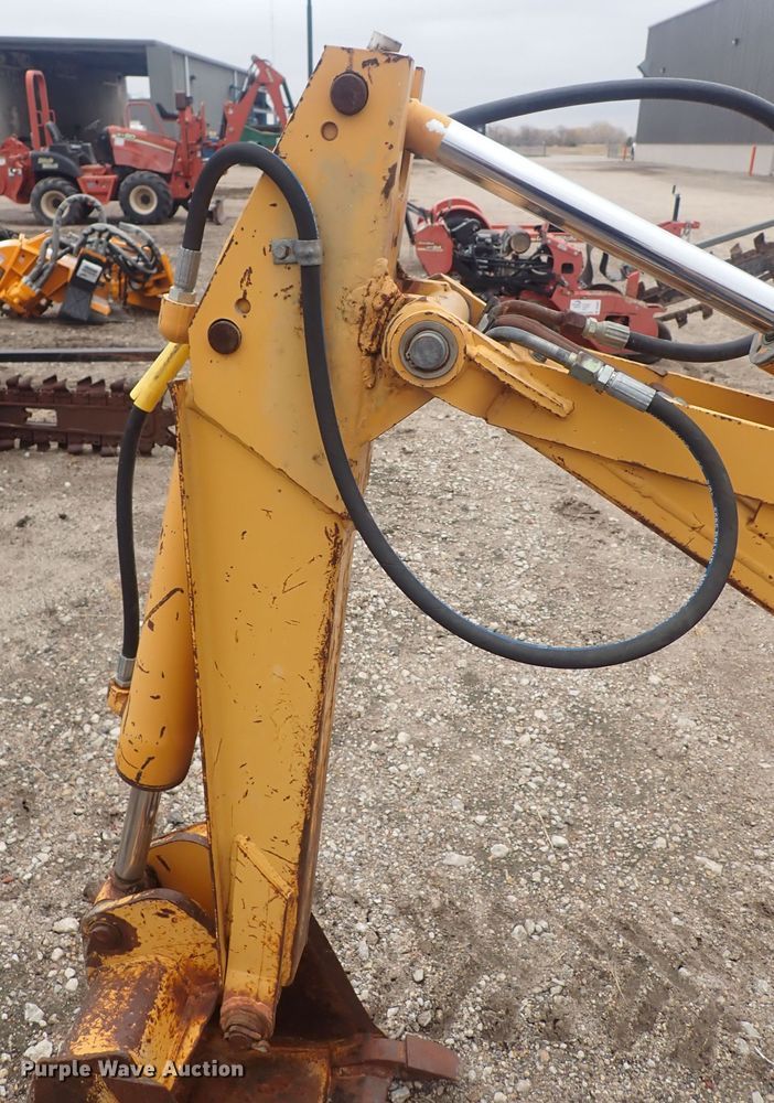 image for item DQ4886 1997 Case 360  trencher