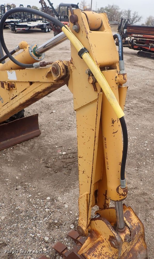 image for item DQ4886 1997 Case 360  trencher