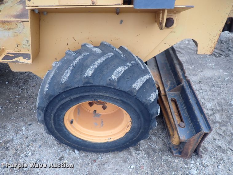 image for item DQ4886 1997 Case 360  trencher