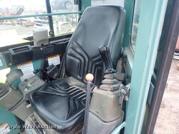 image for item DQ4887 2008 Yanmar ViO75-A  mini excavator