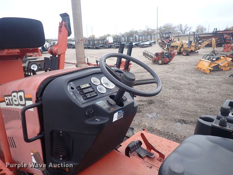 image for item DQ4889 2010 Ditch Witch RT80  trencher