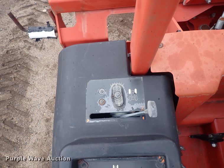 image for item DQ4889 2010 Ditch Witch RT80  trencher