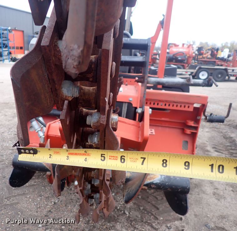 image for item DQ4889 2010 Ditch Witch RT80  trencher