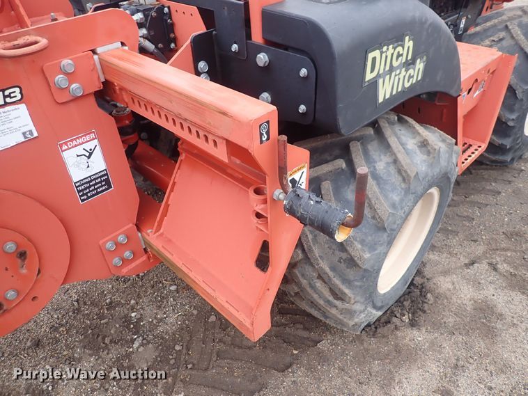 image for item DQ4889 2010 Ditch Witch RT80  trencher