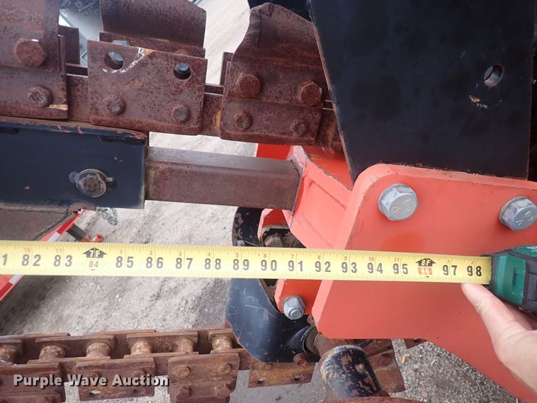 image for item DQ4889 2010 Ditch Witch RT80  trencher