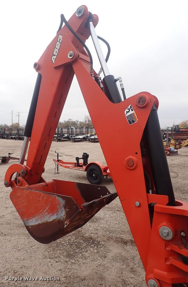 image for item DQ4889 2010 Ditch Witch RT80  trencher