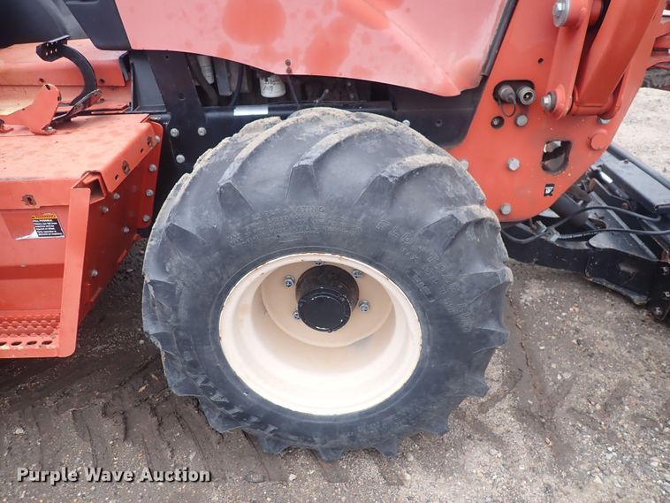 image for item DQ4889 2010 Ditch Witch RT80  trencher