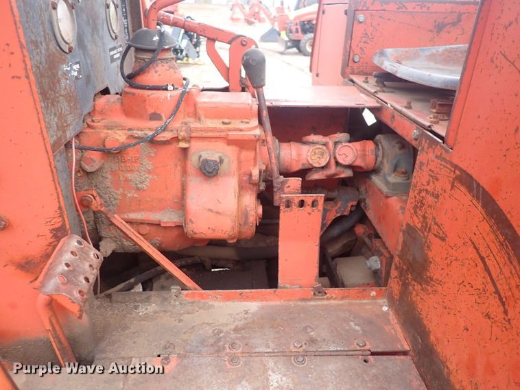 image for item DQ4890 1982 Ditch Witch 6510  trencher