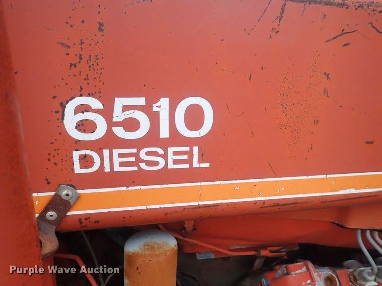 image for item DQ4890 1982 Ditch Witch 6510  trencher