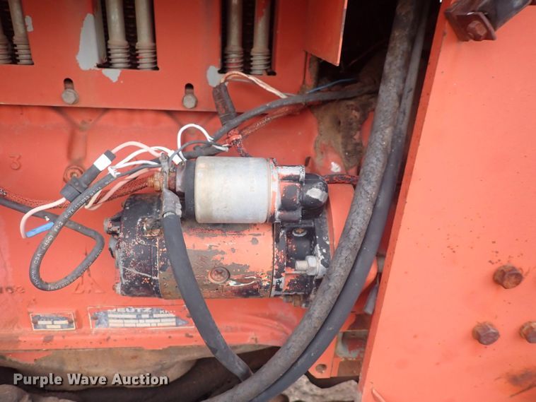 image for item DQ4890 1982 Ditch Witch 6510  trencher