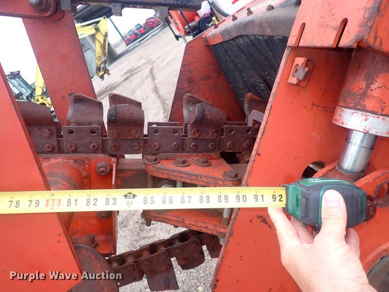 image for item DQ4890 1982 Ditch Witch 6510  trencher